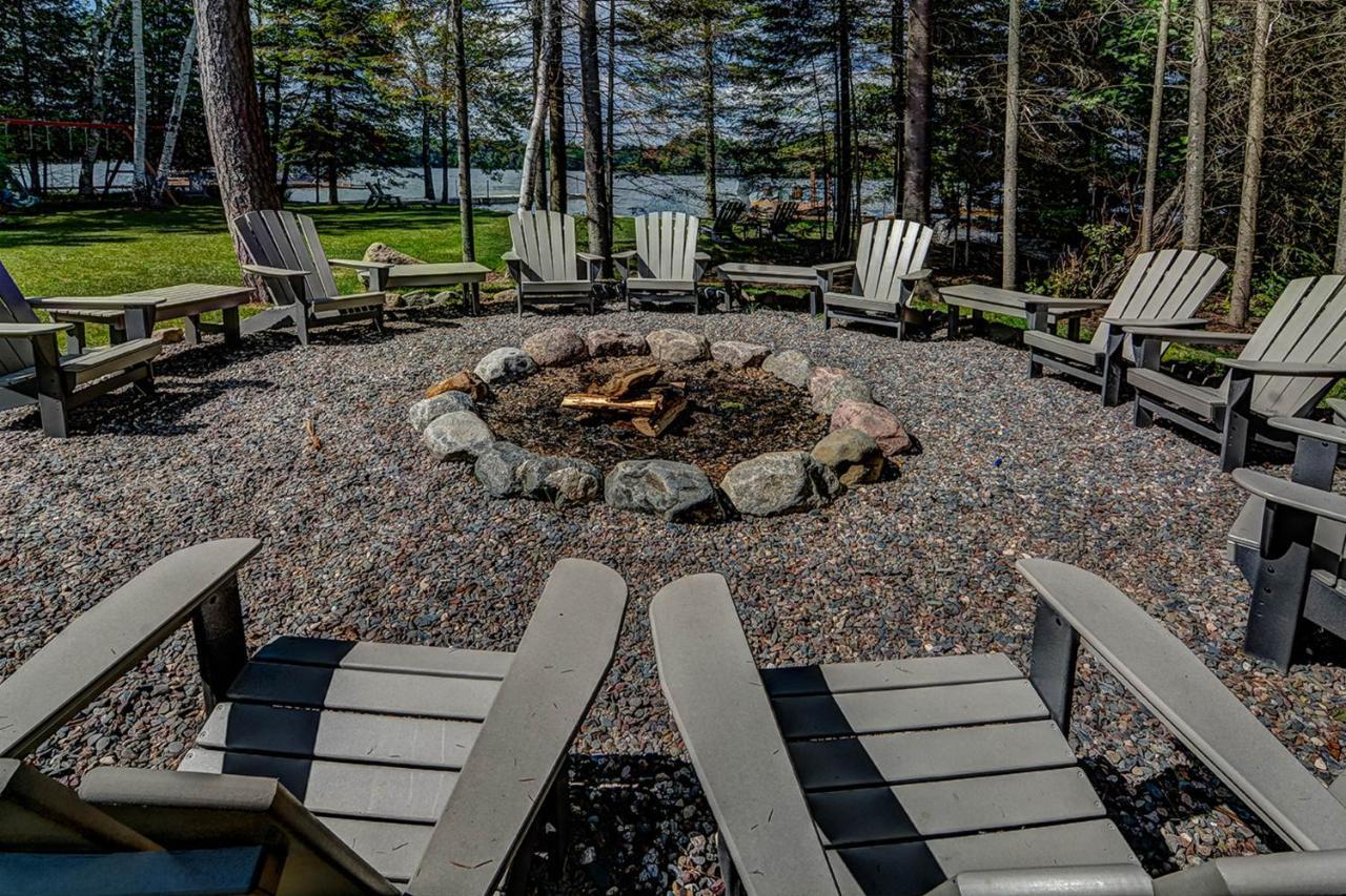 Whispering Pines Lodge: 9 Bedroom Eagle River Exterior foto