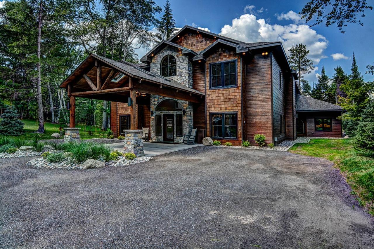 Whispering Pines Lodge: 9 Bedroom Eagle River Exterior foto